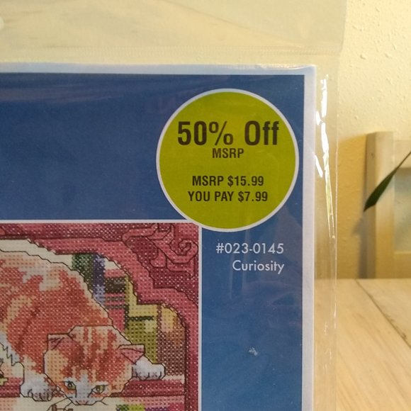 NEW Art Package: Artist Pencils and Cat Cross Stitch Kit [2004] - Picture 2 of 5